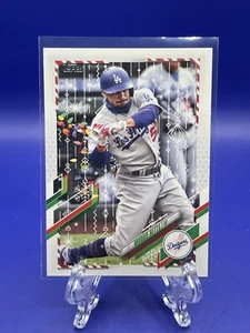 2021 Topps Holiday Mookie Betts Lights Bat Rare Photo Variation HW150 Code 427 - Picture 1 of 4