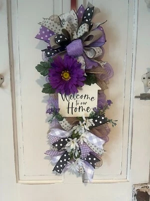 Hermoso botín de puerta/ventana 26” “Bienvenido a nuestra casa” Foto 1 de 4