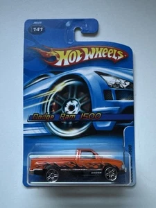 Dodge RAM 1500 2006 Orange Main Line #141 Hot Wheels - Imagen 1 de 1