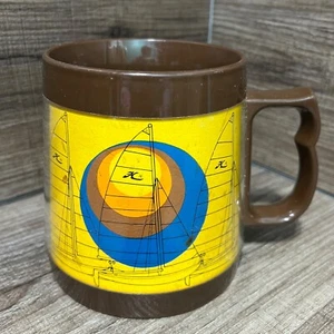 Thermo Serv Coffee Tea Mug PlasticYellow Brown Sailboats 1970s Retro USA - Picture 1 of 9