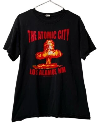 Camiseta The Atomic City Los Álamos N.M. Negra Talla Grande Para Hombre De Colección Foto 1 de 4