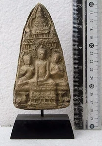 ¡RARO! Reliquia amuleto votivo budista de terracota del período Hariphunchai con soporte - Imagen 1 de 2