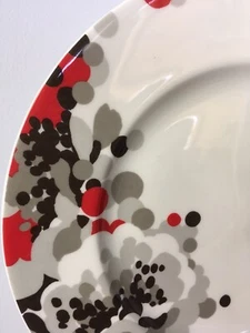 ANGEBOT! Mikasa Floral Konfetti Speiseteller Esszimmer neu definiert rot schwarz grau - Bild 1 von 9