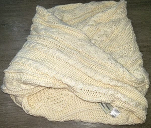 PATRICK FRANCIS IRLANDA COLOR CREMA TEJIDO CUELLO GRUESO CALENTADOR BUFANDA TALLA ÚNICA M - Imagen 1 de 1