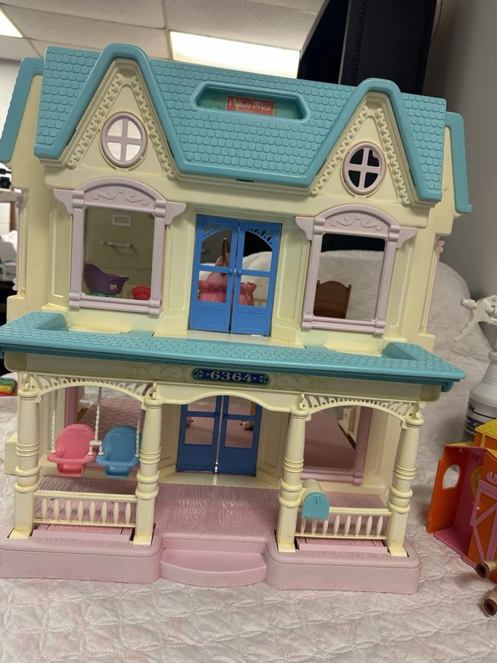 Casa de muñecas plegable Fisher Price 1993 vintage, Love Family Dream y más Foto 1 de 4