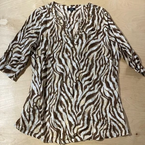 Rafaella Brown and White Graphic Tunic with Mandarin Collar 2X (NB) - Picture 1 of 7