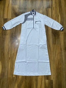Boys White Arabian Jubbah Designer Fashion BRAND NEW Size 42/ 8-9 Years - Picture 1 of 10