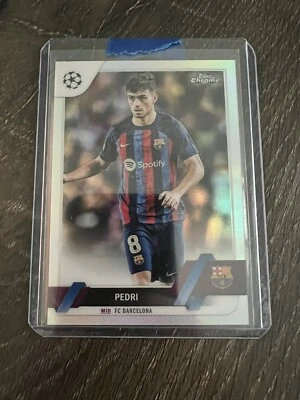 Pedri #136 2022-23 Topps Chrome UEFA Champions League Refractor - FC Barcelona - Image 1 of 2