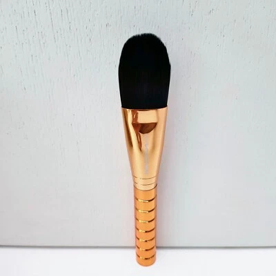 MAC 493SES Foundation Brush, "Shiny Pretty Things"  Limited Edition, Brand New! - Image 1 of 4