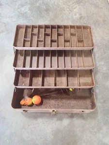Vintage My Buddy Tackle Box Modell 352 Falls City 4 Fächer Metall Sammlerstück - Bild 1 von 4