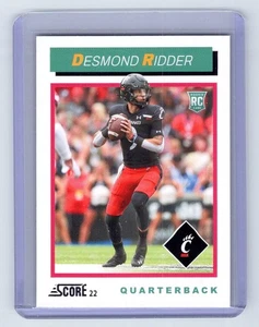 2022 Score - 1992 Throwback Rookie Desmond Ridder #TB3 (RC) - Bild 1 von 2