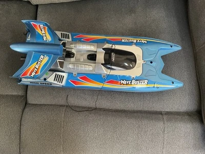 WAVE BUSTER BOAT - Image 1 of 4