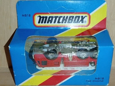 Matchbox Superfast / MB 134 - Extending Ladder Fire Engine - Red - 8 Dot Wheels  - Image 1 of 4