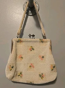 LUMURED Vintage 50er Jahre Handtasche Elfenbein Weiß Perlen Nadelspitze MCM - Bild 1 von 14