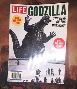 Life Magazine GODZILLA: King of the Monsters "Run for Your Life" 2019 - Picture 1 of 2