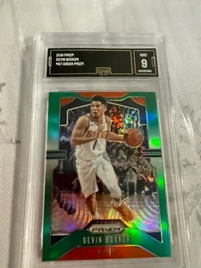 DEVIN BOOKER SUNS 2019 PRIZM GREEN PRIZM # 67 GRADO 9 L@@K - Foto 1 di 2