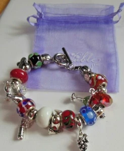 Bracciale con ciondolo tema vino Bauble LuLu con 18 ciondoli chiusura a levetta 8" - Foto 1 di 6