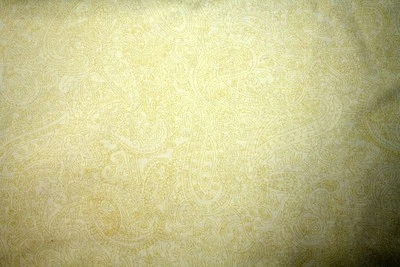 LACY PAISLEY IN WHITE ON YELLOW - 100% COTTON FABRIC - Image 1 of 4