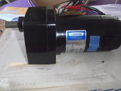 NEW IN BOX Leeson Permanent Magnet DC Motor 985.629H M1125005.00 1/17Hp 90V 12:1 - Image 1 of 4
