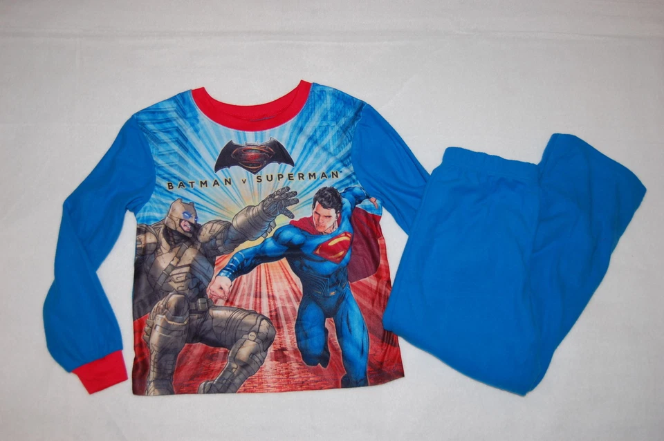 Boys L/S Flannel Pajama Set BATMAN vs SUPERMAN Blue Red DC COMICS Size 8 - Image 1 of 1