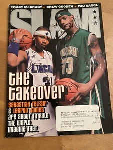 Foto de portada de la revista SLAM firmada por SEBASTION TELFAIR agosto 2002 con Lebron James - Imagen 1 de 5