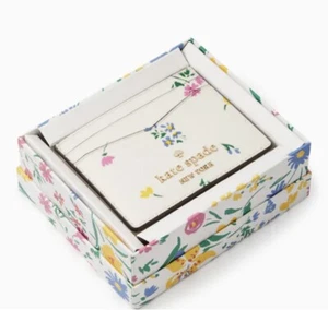 🌸 NWT Kate Spade Staci Garden Bouquet Boxed Small Card Holder KB530 Cream Multi - Picture 1 of 4