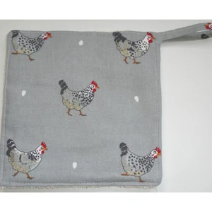 Sophie Allport Chickens Pad Pot Grab Mat Kitchen Pan Holder Cloth Farm Farmyard - Picture 1 of 4