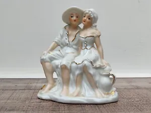 Victorian Porcelain Vintage Seated Couple Figures, White and Gold - Picture 1 of 3