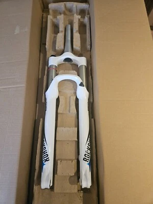 NUOVO RockShox Reba SOLO Air RL 120 mm, blocco remoto non boost (100 x 15 mm) 27,5" - Immagine 1 di 4