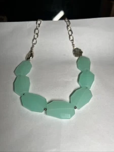 "Collar vintage Avon Raw Beauty 18"" verde azulado claro tono plata marcado nuevo con etiquetas" - Imagen 1 de 3