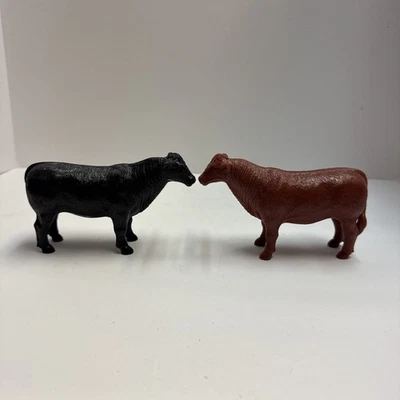 Vacas de plástico Tonka vintage negras lisas y marrón macizo Foto 1 de 4