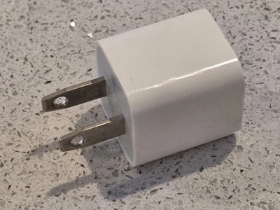 Genuine OEM APPLE A1385 5W USB Travel Power Adapter Cube Charger iPhone iPad - Image 1 of 4