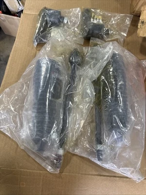 Juego de barras de amarre para Ford Mustang 2005-2014 2 interiores con botas y 2 exteriores. Foto 1 de 4