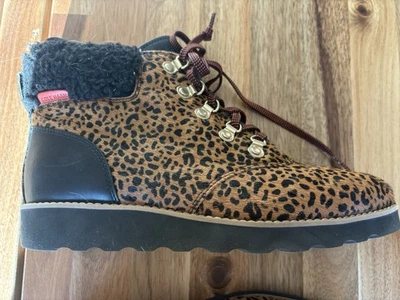 Cole Haan Nantucket Resistente Impermeable Bota de Senderista con Estampado de Guepardo Pelo de Becerro Foto 1 de 4