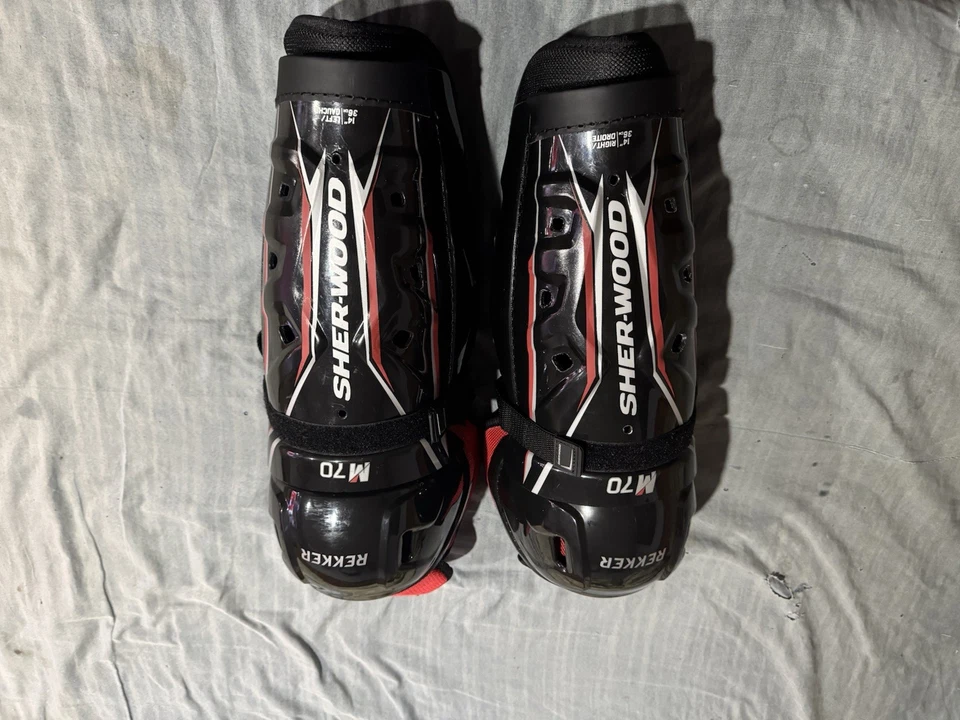 Caneleiras Sherwood Rekker M70 (tamanho 14)  - Imagem 1 de 2