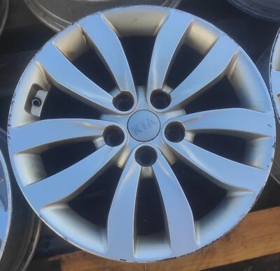 Jante Alu KIA Carens IV (4) 17 pouces - 7Jx17 ET50.5 - Réf : 52910A4250 (D) - Imagen 1 de 4