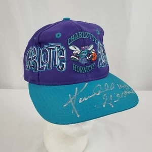 Cappello snapback Charlotte Hornets anni 90 Drew Pearson Twill Kendall Gill firmato, vintage - Foto 1 di 10