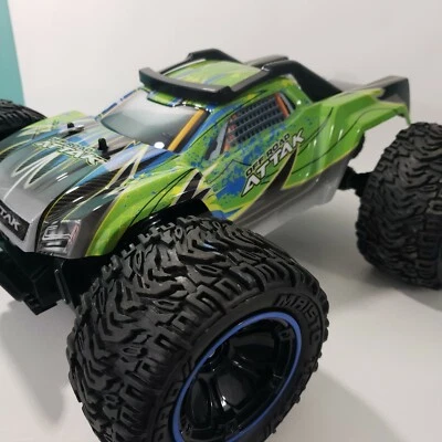  Camión vehículo todoterreno Maisto Tech R/C Dino Attak 2,4 GHz 6,4 V/sin control remoto  Foto 1 de 4