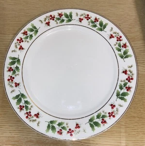 Piatto vintage Royal Norfolk Natale foglia di agrifoglio bacche rosse Cina bianco - 10" 1 pz. - Foto 1 di 5