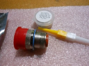 Matrix Stecker mit Kontakten # MS3456L18-10SX NSN: 5935-01-213-6258 - Bild 1 von 9