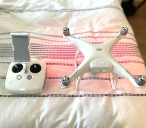 DJI Phantom 4 4K Camera Drone - White - Picture 1 of 11