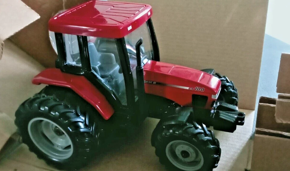 ERTL/Britains 1:32 - Trattore Case IH CX100 versione europea - Immagine 1 di 4