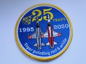25 Years  1995-2020  Tiger  painting ca 9 cm - Bild 1 von 1