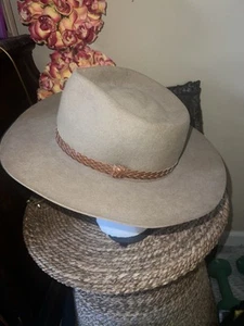 Cappello uomo Akubra in feltro pelliccia fiume innevato marrone taglia 57 cowboy australiano - Foto 1 di 9