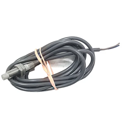 OMRON E2E-X4MD1 2M Standard Proximity Sensor Unshielded M8 4mm 2-Wire NO - Image 1 of 4
