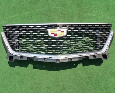 Parrilla de fábrica Cadillac XT6 2020-2025 GM OEM 84758553 84214143 Foto 1 de 4