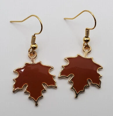 Pendientes anzuelo hoja marrón Foto 1 de 3