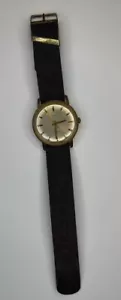 VINTAGE TIMEX ELECTRIC WRISTWATCH UNTESTED NEEDS BATTERY - Picture 1 of 8