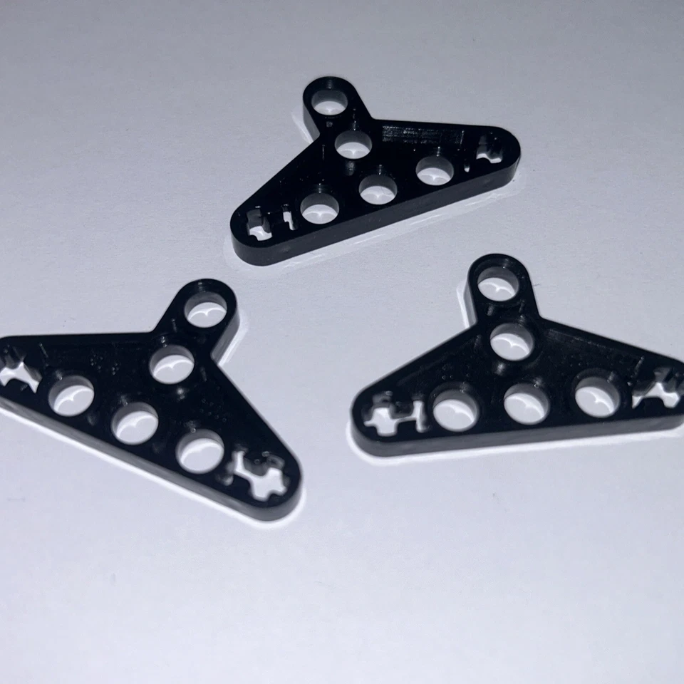 1x LEGO® 4142543 - 2905 - Liftarm 5 x 3 Dünn, Dreieck - Schwarz - Bild 1 von 1