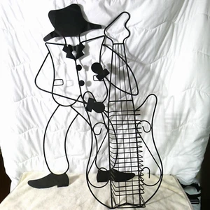 Vintage Wire Man Playing A Guitar CD Holder Black Metal 29" Tall Guitar Slanted - Picture 1 of 9